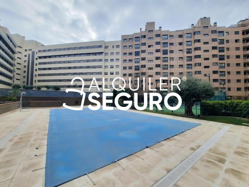 Inmueble en Avenida de la Gavia, MADRID