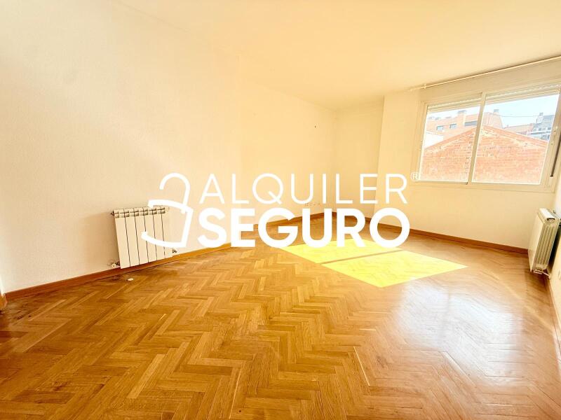 Inmueble en Calle de Bellver, MADRID