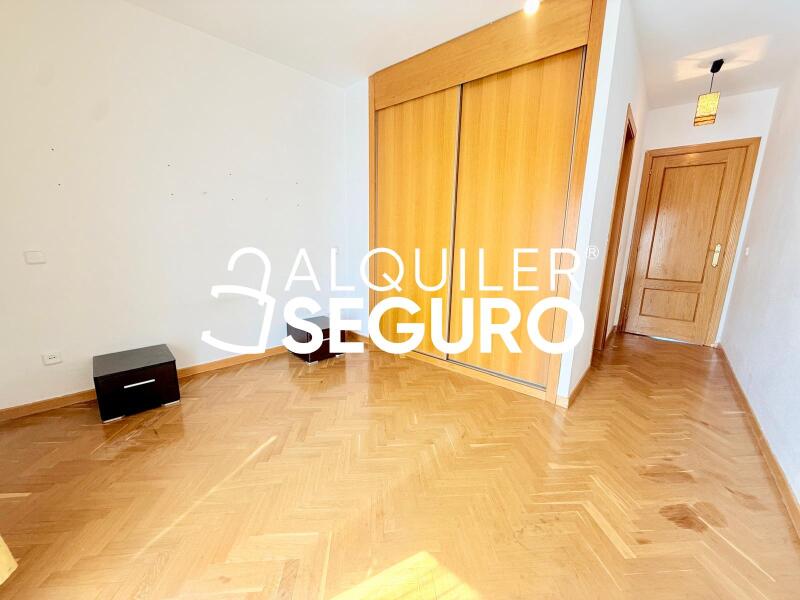 Inmueble en Calle de Bellver, MADRID