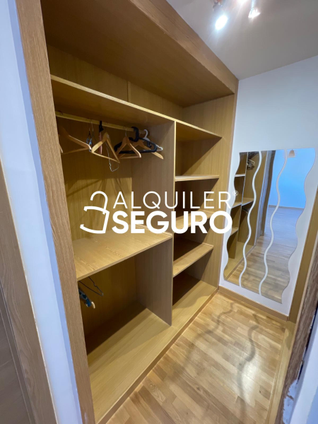 Inmueble en Calle Fuengirola , MADRID
