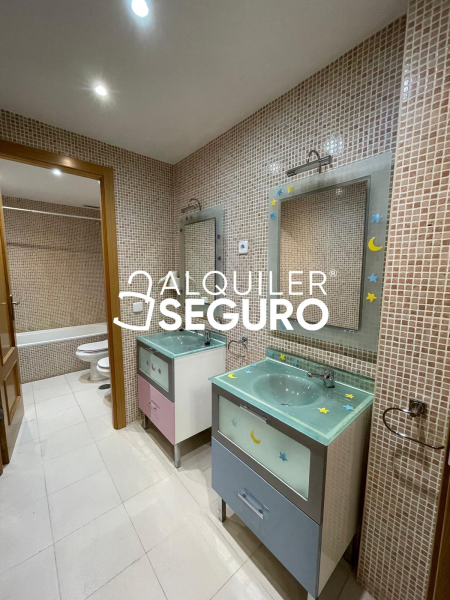 Inmueble en Calle Fuengirola , MADRID
