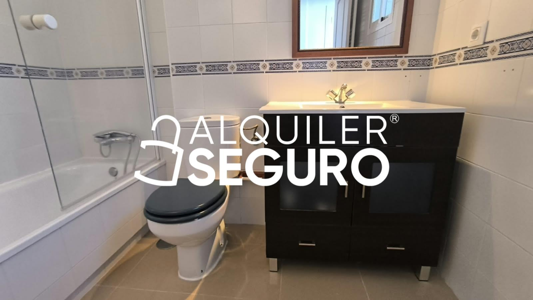 Inmueble en Calle Verdial, SEVILLA