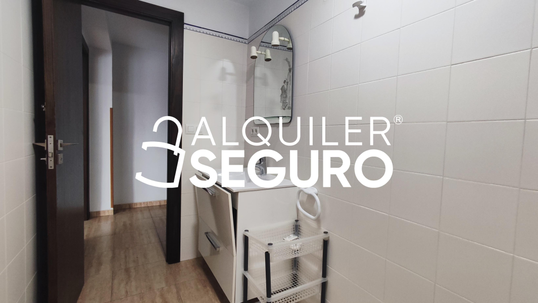Inmueble en Calle Alcalde de la Cruz Ceballos, CÓRDOBA