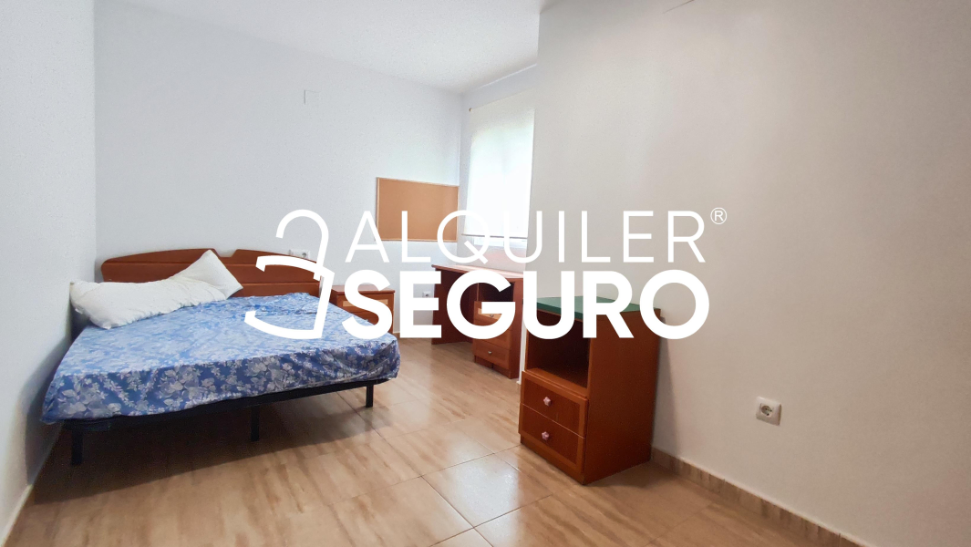 Inmueble en Calle Alcalde de la Cruz Ceballos, CÓRDOBA