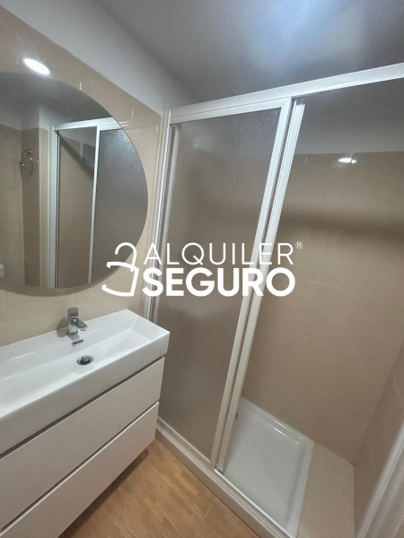 Inmueble en Calle Melchor Almagro, GRANADA