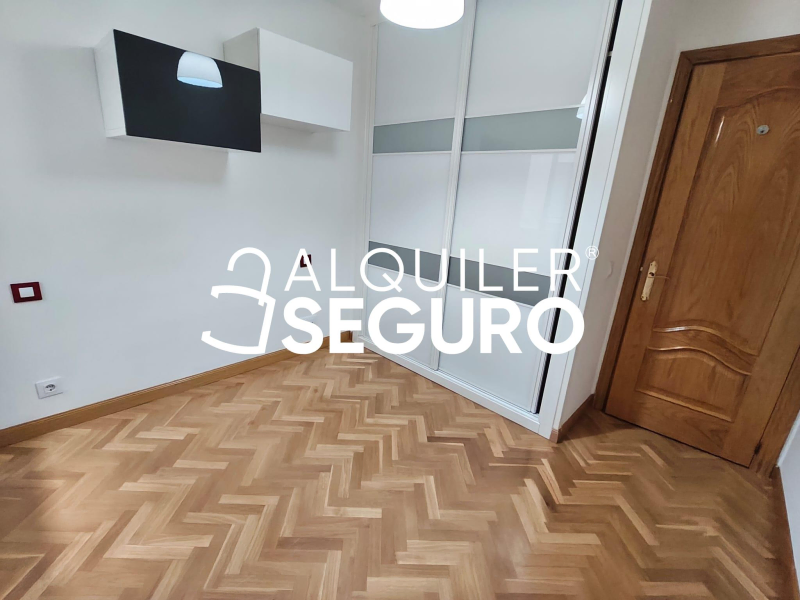 Inmueble en Calle Del Pico Balaitus, MADRID