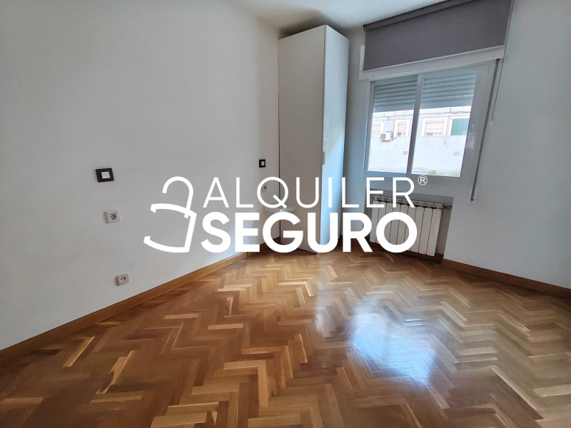 Inmueble en Calle Del Pico Balaitus, MADRID