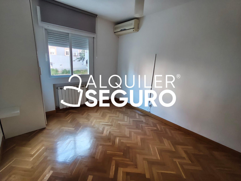 Inmueble en Calle Del Pico Balaitus, MADRID