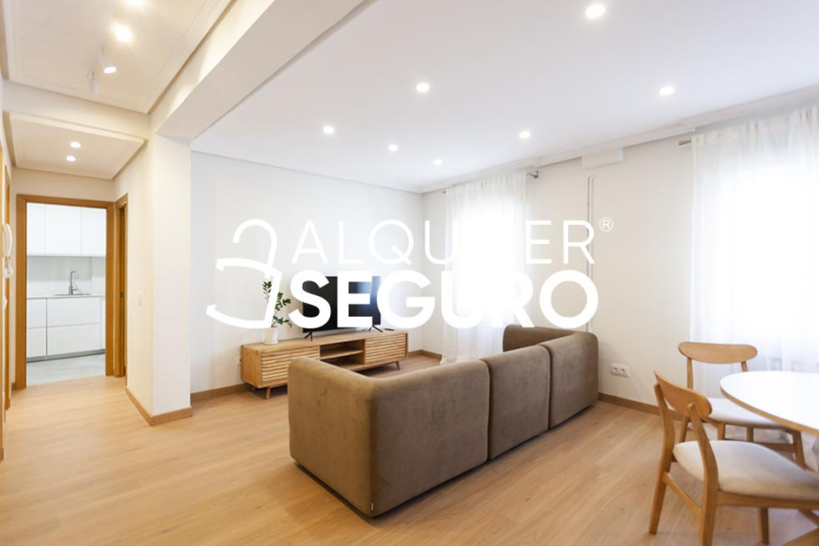 Inmueble en Calle de María de Guzmán , MADRID