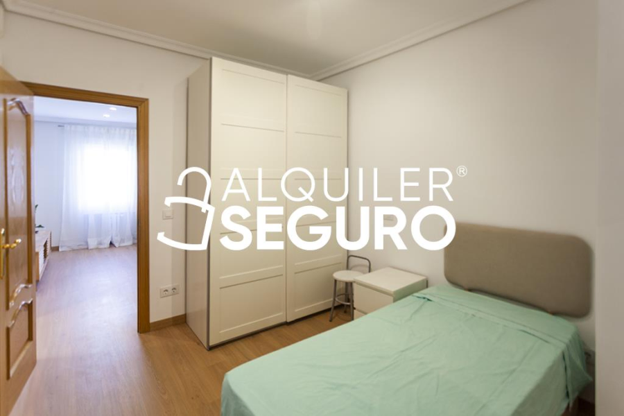 Inmueble en Calle de María de Guzmán , MADRID