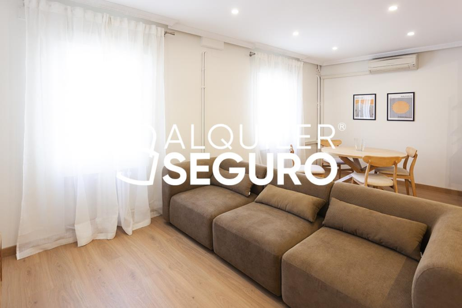 Inmueble en Calle de María de Guzmán , MADRID