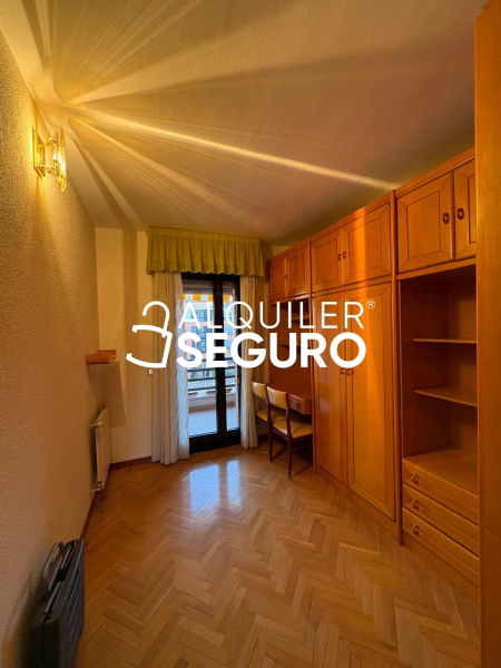 Inmueble en Calle la Cenicienta , MADRID