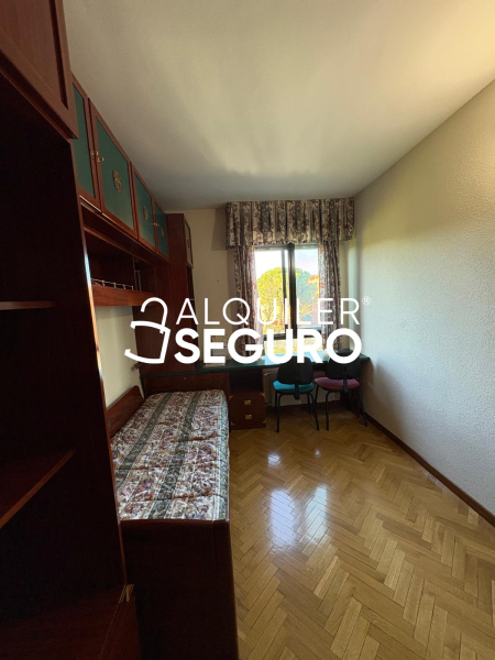 Inmueble en Calle la Cenicienta , MADRID