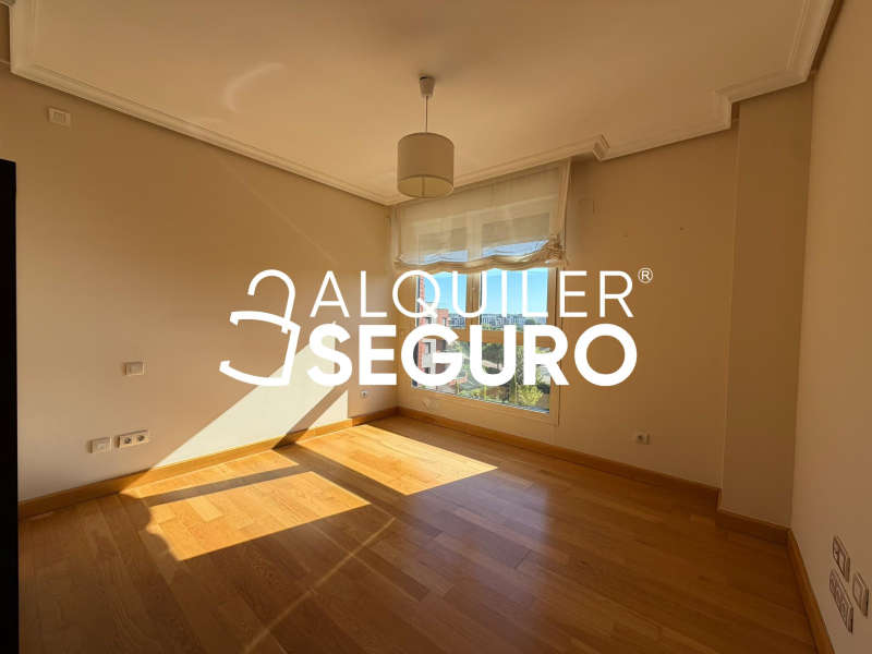 Inmueble en Avenida Casablanca, MADRID