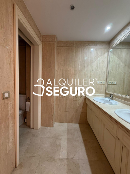 Inmueble en Avenida Casablanca, MADRID