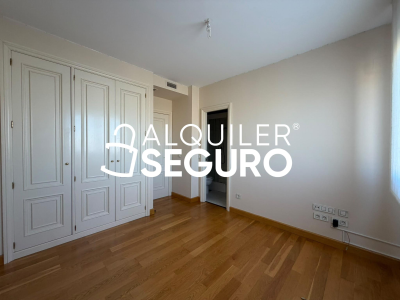 Inmueble en Avenida Casablanca, MADRID