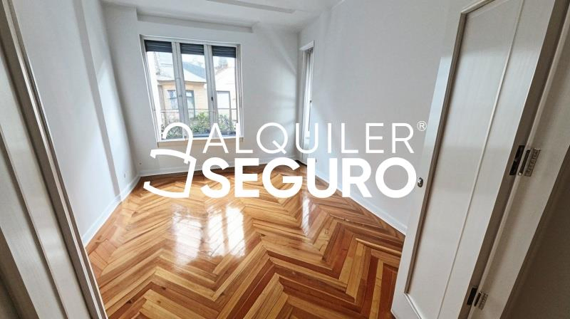 Inmueble en Calle Menorca, MADRID
