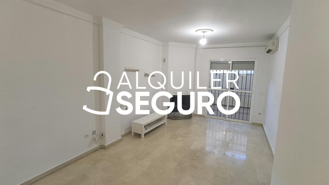 Inmueble en Calle Santa Bárbara, SEVILLA