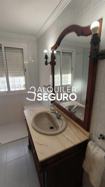 Inmueble en Calle Santa Bárbara, SEVILLA