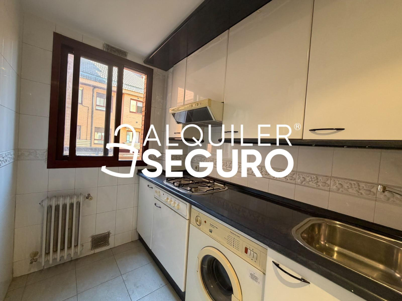 Inmueble en Calle de Sangarcía, MADRID