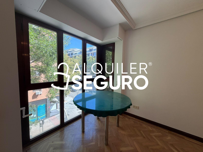 Inmueble en Calle de Sangarcía, MADRID