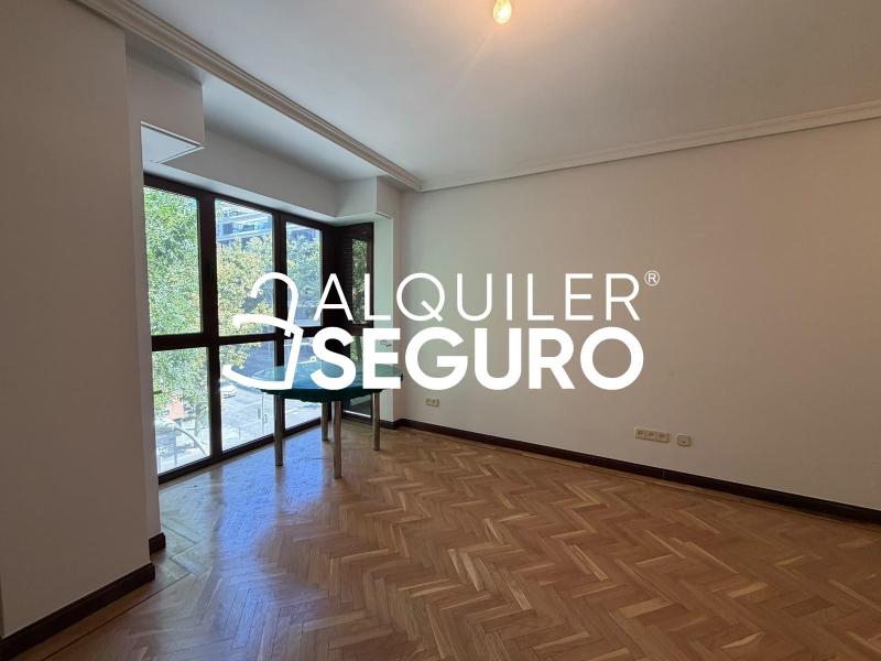 Inmueble en Calle de Sangarcía, MADRID