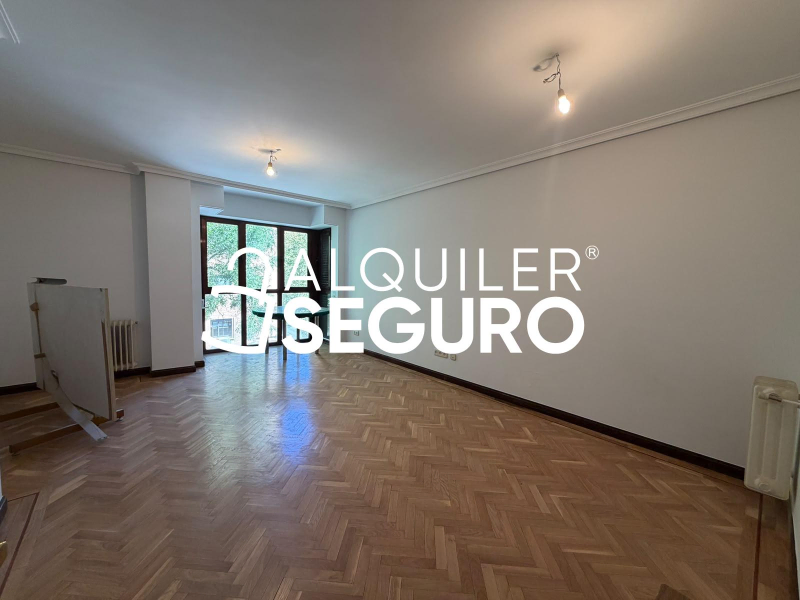 Inmueble en Calle de Sangarcía, MADRID