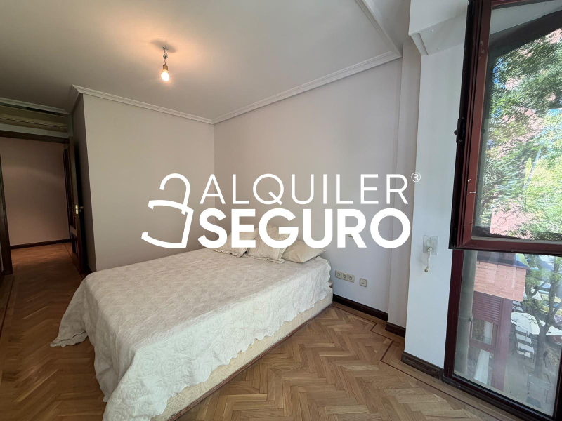 Inmueble en Calle de Sangarcía, MADRID