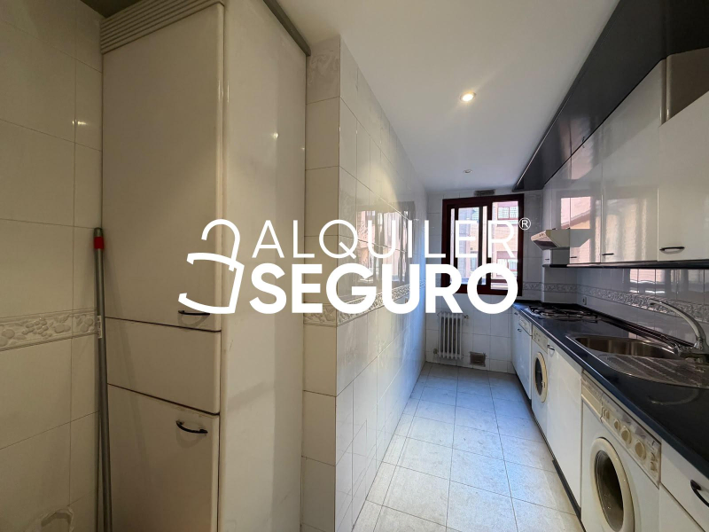 Inmueble en Calle de Sangarcía, MADRID