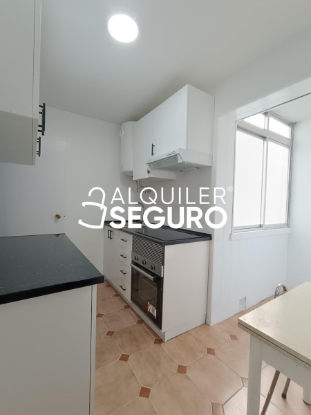 Inmueble en Calle Lago tiberiades , MADRID