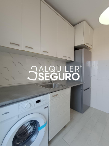 Inmueble en Calle Lezo, MADRID
