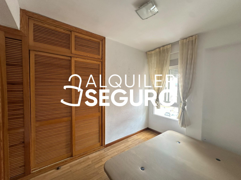 Inmueble en Calle Tacona , MADRID