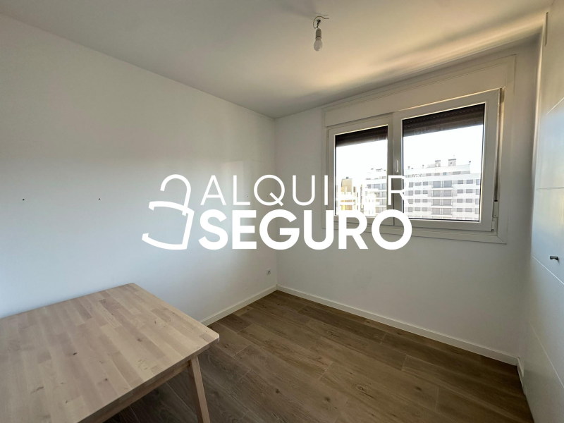 Inmueble en Avenida Miguel Delibes, MADRID