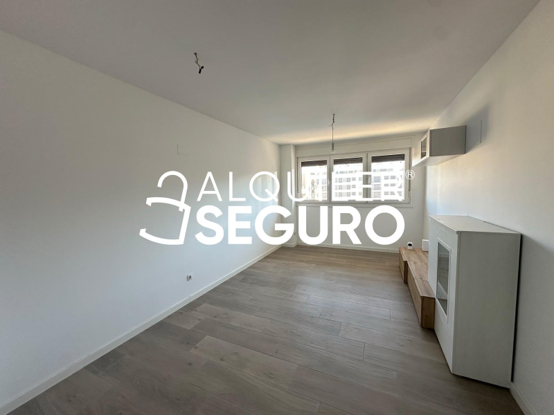 Inmueble en Avenida Miguel Delibes, MADRID