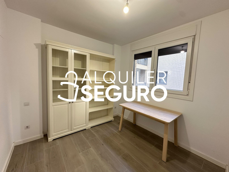 Inmueble en Avenida Miguel Delibes, MADRID