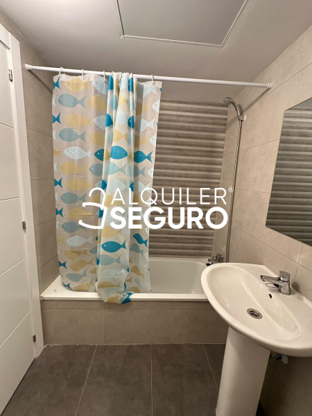 Inmueble en Avenida Miguel Delibes, MADRID
