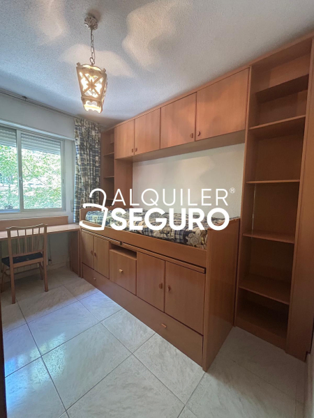 Inmueble en Calle Topacio , MADRID