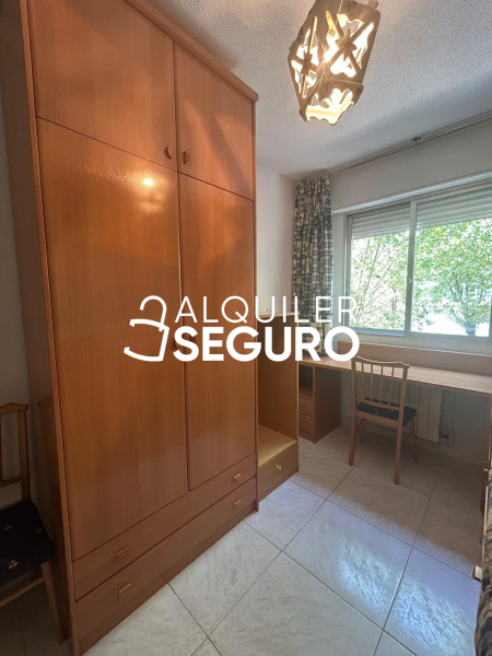 Inmueble en Calle Topacio , MADRID