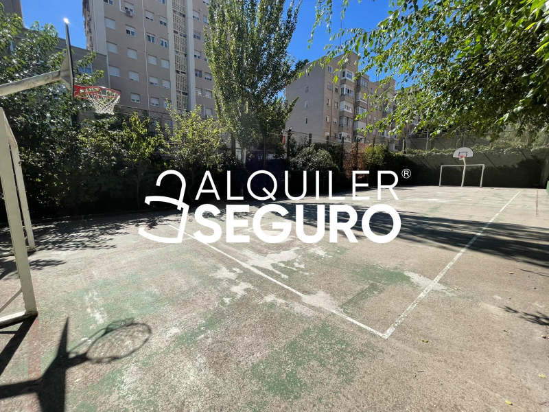Inmueble en Calle de los Yébenes, MADRID