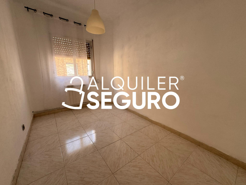 Inmueble en Calle Carmen Bruguera, MADRID