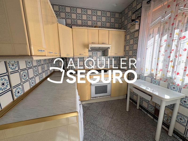 Inmueble en Calle Carmen Bruguera, MADRID