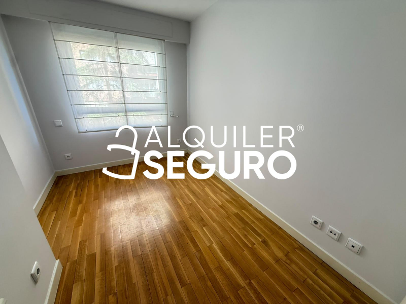Inmueble en Calle Cruz del Sur, MADRID