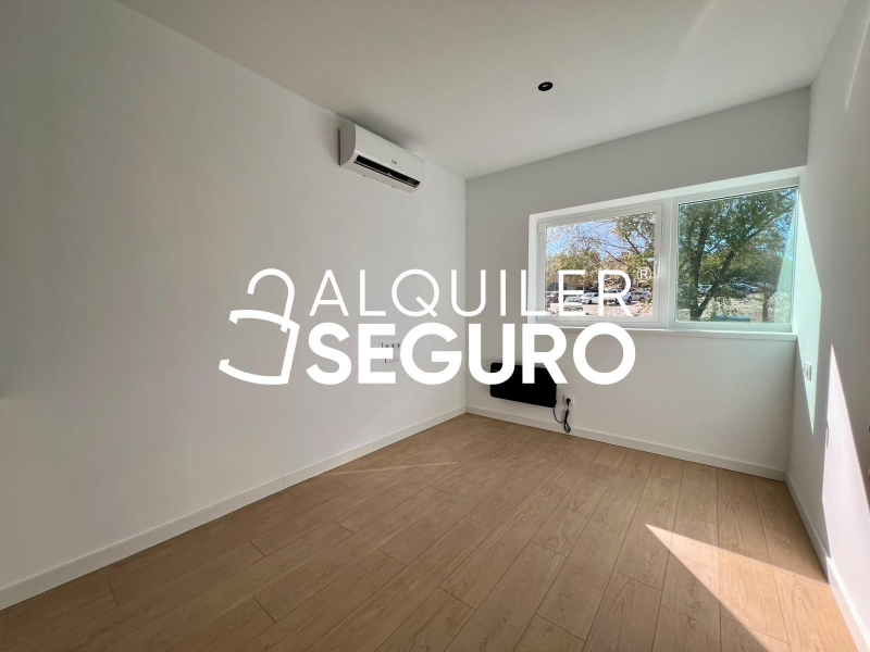 Inmueble en Avenida de Tenerife, MADRID