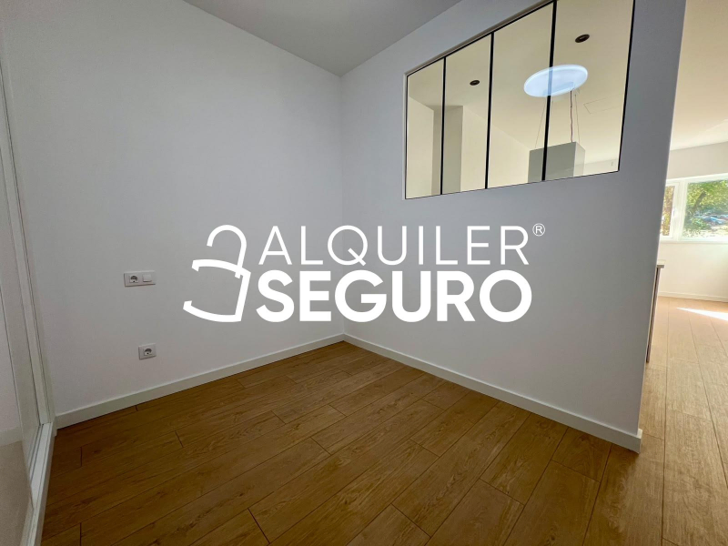 Inmueble en Avenida de Tenerife, MADRID