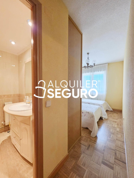 Inmueble en Calle Islas Cies, MADRID