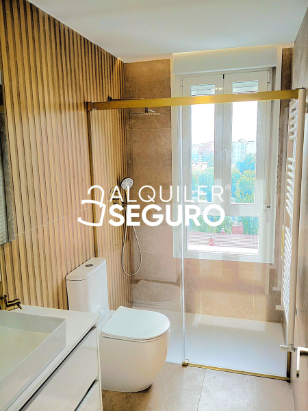 Inmueble en Avenida Burgos, VALLADOLID