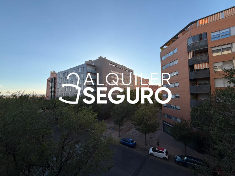 Inmueble en Avenida Ensanche de Vallecas, MADRID
