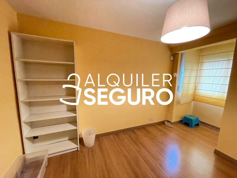 Inmueble en Calle de Navalmoral de la Mata, MADRID