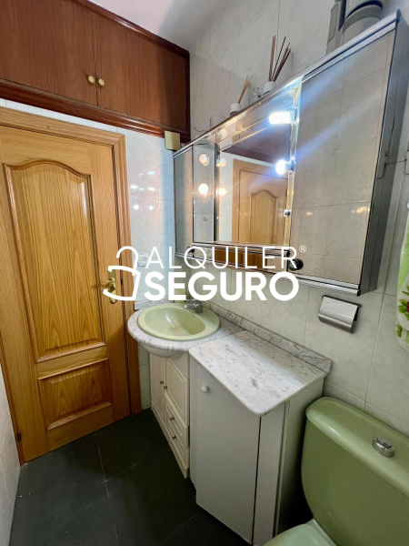 Inmueble en Calle de la Isla de Arosa, MADRID