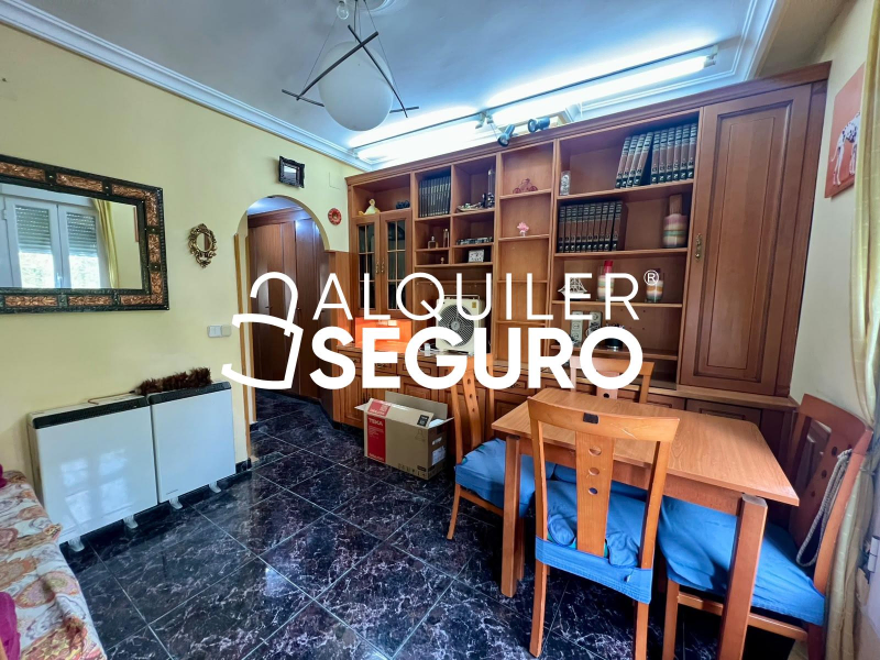 Inmueble en Calle de la Isla de Arosa, MADRID